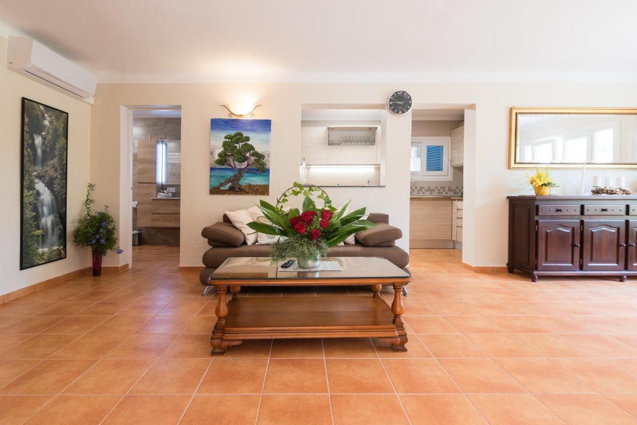 Villa Dolce Vita Пуерто Колом Екстериор снимка